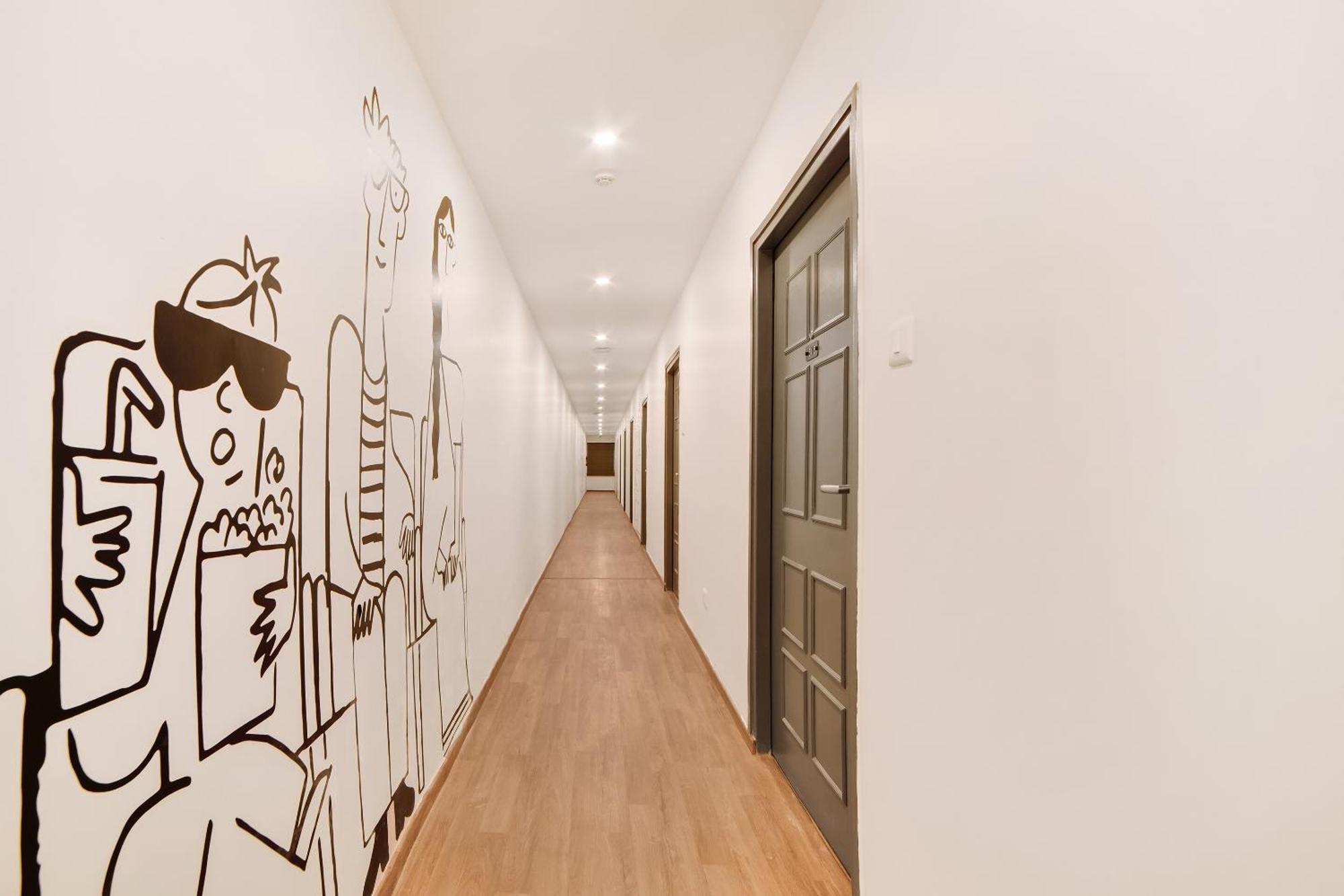 Townhouse Ss Aero Prime Hotel Samsabad Kültér fotó
